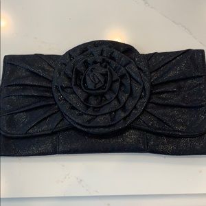 Sparkling black flower night clutch